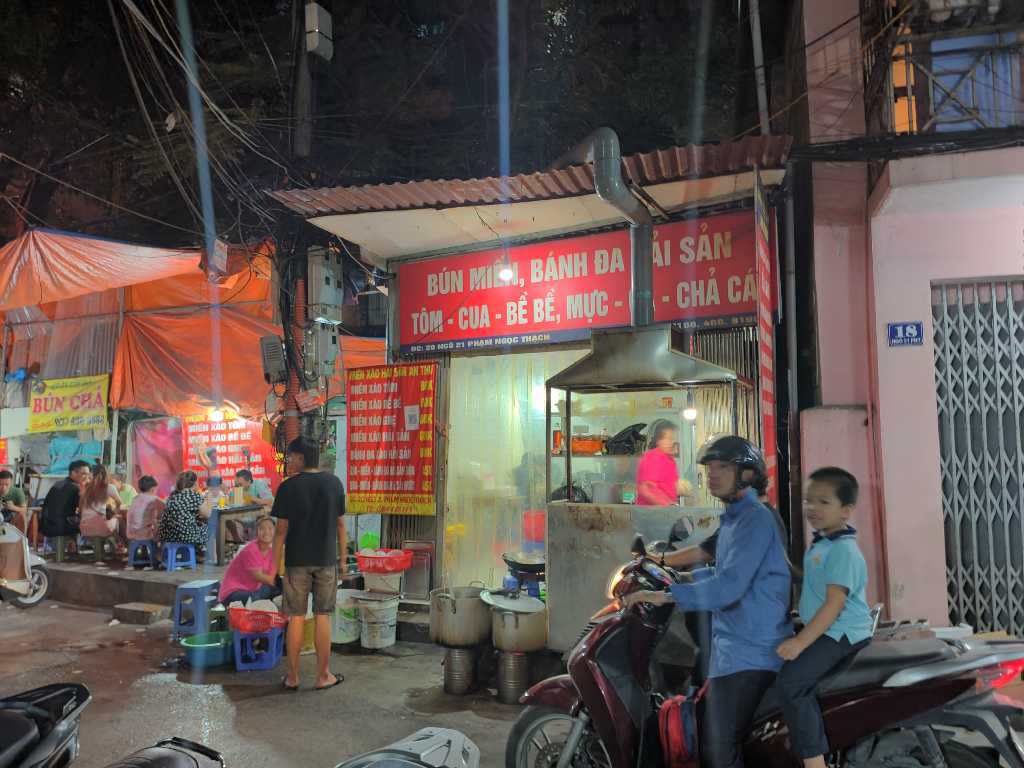 Bán nhà Phạm Ngọc Thạch - diện tích 24.2m2 1 tầng - ô tô - giá 1,95 tỷ