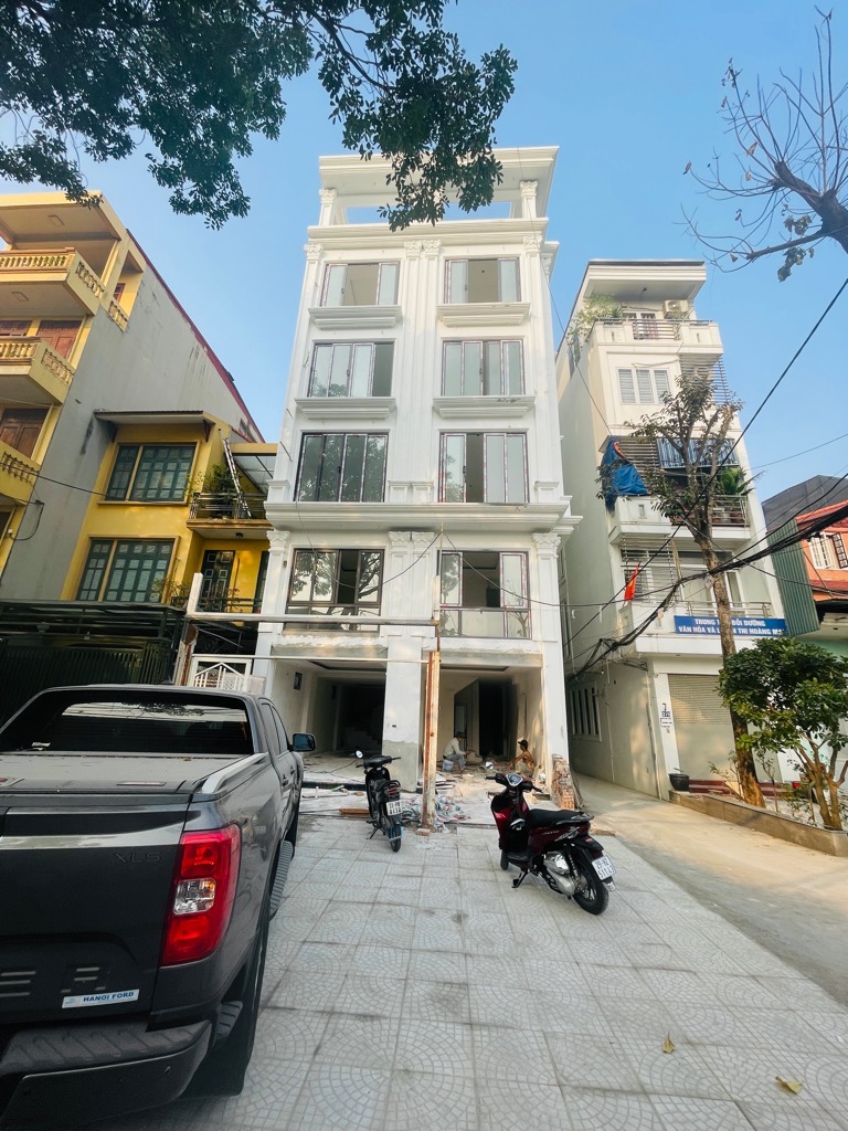 Bán nhà Nguyễn Chính - diện tích 47.6m2 6 tầng - Ô tô tránh - giá 17,99 tỷ