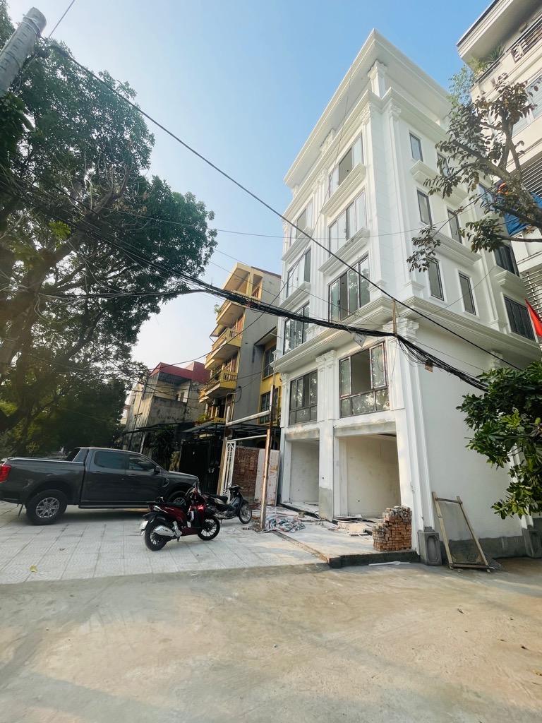 Bán nhà Nguyễn Chính - diện tích 47.6m2 6 tầng - Ô tô tránh - giá 17,99 tỷ