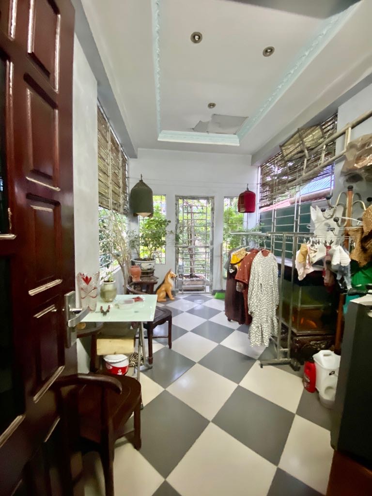 Bán nhà Trương Định - diện tích 36,3m2 4 tầng - MẶT PHỐ KINH DOANH SẦM UẤT - giá 14 tỷ