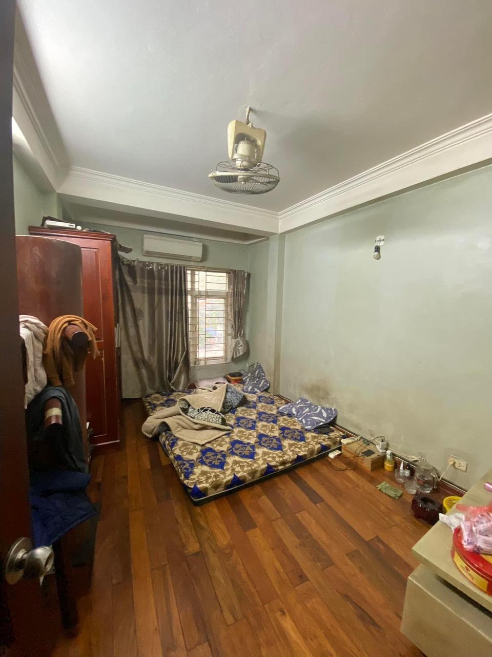 Bán nhà Trung Phụng - diện tích 17m2 4 tầng - lô góc mặt phố - giá 11 tỷ