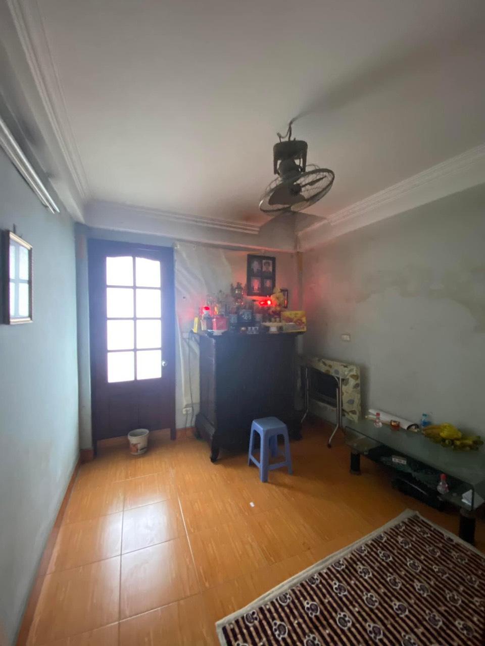 Bán nhà Trung Phụng - diện tích 17m2 4 tầng - lô góc mặt phố - giá 11 tỷ