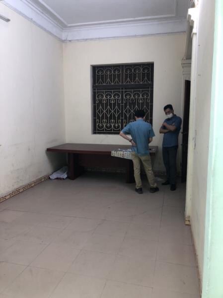 Bán nhà Khuất Duy Tiến - diện tích 49m2 3 tầng - BÁN ĐẤT TẶNG NHÀ - giá 18,8 tỷ