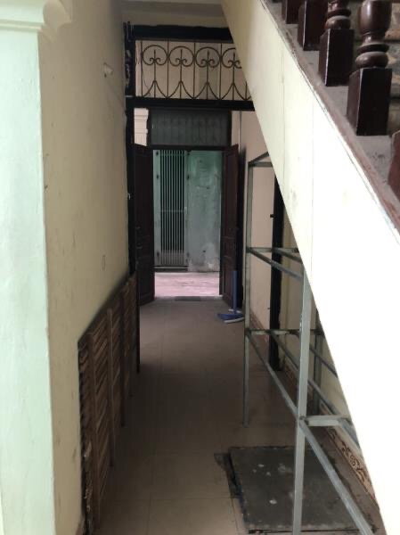 Bán nhà Khuất Duy Tiến - diện tích 49m2 3 tầng - BÁN ĐẤT TẶNG NHÀ - giá 18,8 tỷ