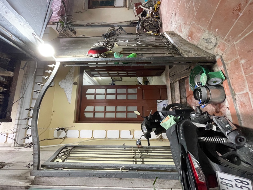 Bán nhà Nguyễn Thượng Hiền - diện tích 28m2 4 tầng - Mặt phố lô góc - giá 13 tỷ