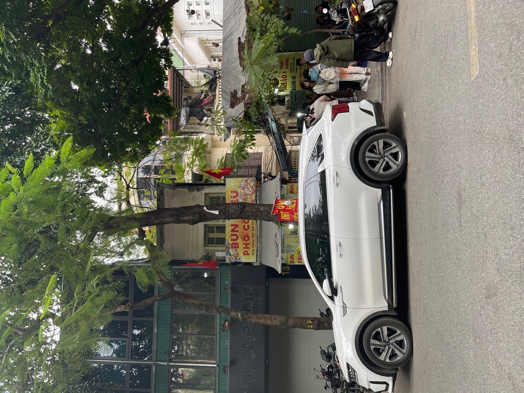 Bán nhà Nguyễn Thượng Hiền - diện tích 28m2 4 tầng - Mặt phố lô góc - giá 13 tỷ