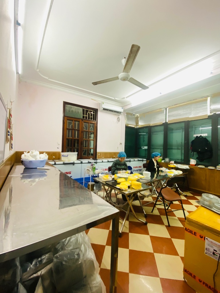 Bán nhà Trương Định - diện tích 27m2 5 tầng - Mặt phố - lô góc - giá 10,2 tỷ