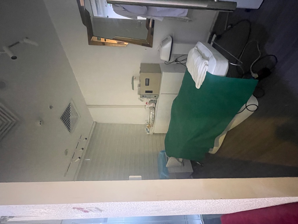 Bán nhà Nguyễn Trãi - diện tích 111m2 1 tầng - Sàn thương mại văn phòng - giá 10,36 tỷ