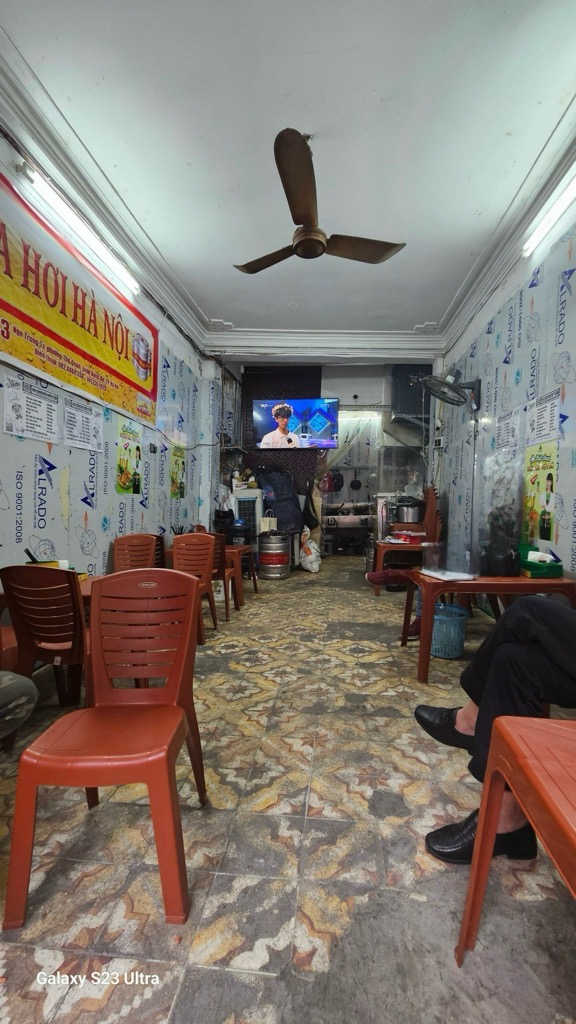 Bán nhà Ngõ Trung Tả - diện tích 65.2m2 5 tầng - Mặt ngõ kinh doanh - giá 11 tỷ