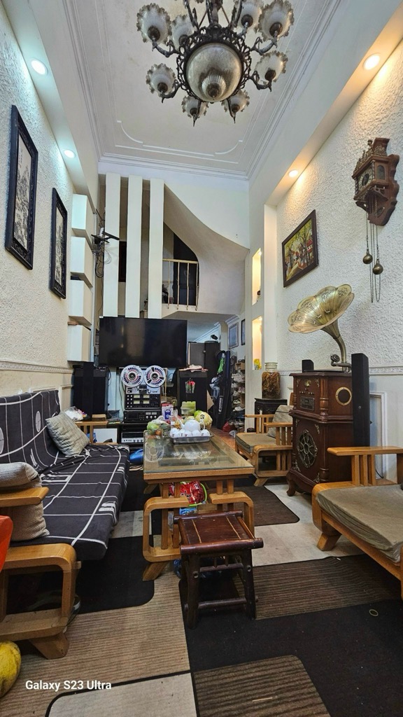 Bán nhà Ngõ Trung Tả - diện tích 65.2m2 5 tầng - Mặt ngõ kinh doanh - giá 11 tỷ