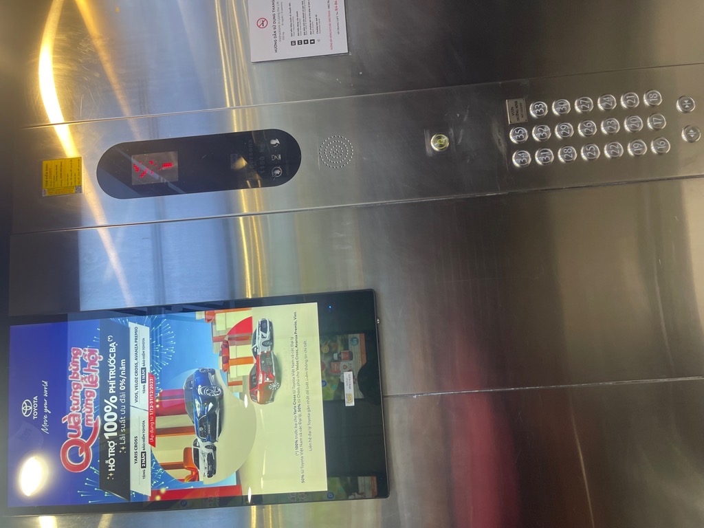 Bán nhà Nguyễn Trãi - diện tích 111m2 1 tầng - Sàn thương mại văn phòng - giá 10,36 tỷ