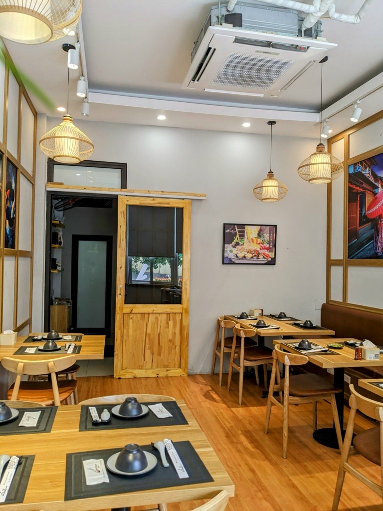 Bán nhà Nguyễn Chí Thanh - diện tích 37.6m2 4 tầng - Mặt phố VIP - giá 13,2 tỷ