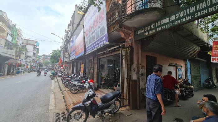 Bán nhà Giảng Võ - diện tích 26.5m2 2 tầng - Nhà lô góc, mặt tiền rộng - giá 12 tỷ