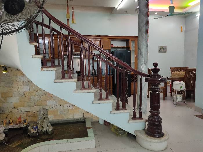 Bán nhà Thúy Lĩnh - diện tích 96m2 3 tầng - ô tô tránh - giá 7,9 tỷ