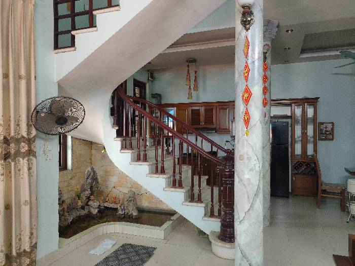 Bán nhà Thúy Lĩnh - diện tích 96m2 3 tầng - ô tô tránh - giá 7,9 tỷ