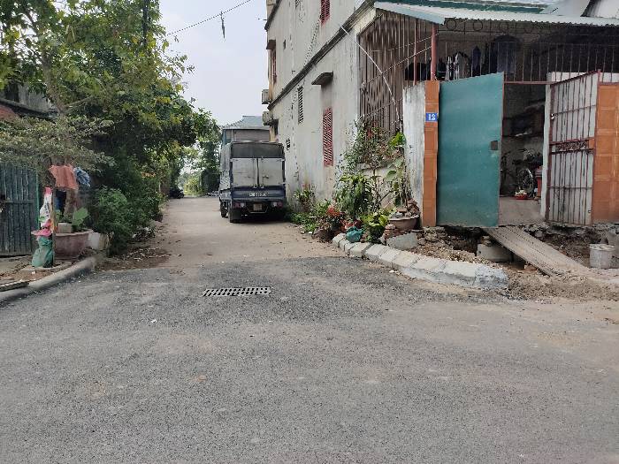 Bán nhà Thúy Lĩnh - diện tích 96m2 3 tầng - ô tô tránh - giá 7,9 tỷ