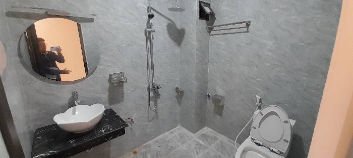 Bán nhà Lĩnh Nam - diện tích 102m2 5 tầng - Ô tô tránh - giá 13 tỷ