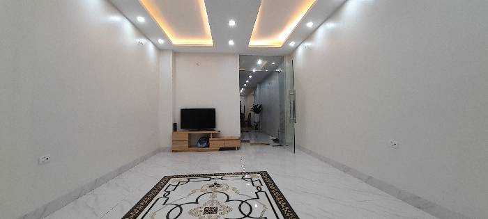 Bán nhà Lĩnh Nam - diện tích 102m2 5 tầng - Ô tô tránh - giá 13 tỷ