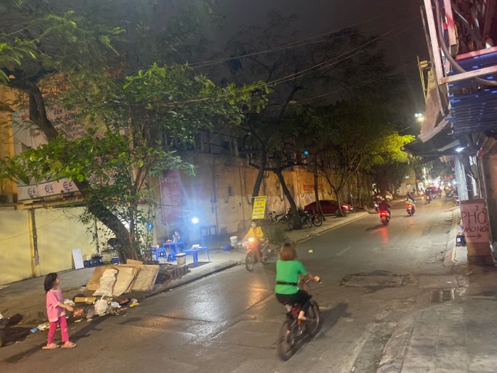 Bán nhà Hạ Đình - diện tích 24.5m2 2 tầng - Mặt phố - giá 7,35 tỷ