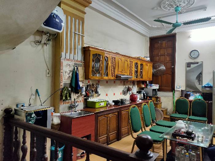 Bán nhà Đê La Thành - diện tích 36m2 6 tầng - Lô góc, vị trí đẹp - giá 15 tỷ