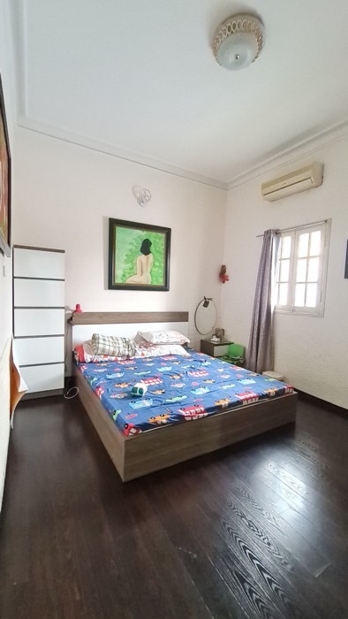 Bán nhà Đê La Thành - diện tích 110m2 4 tầng - Đất vàng giữa lòng Hà Nội - giá 18 tỷ