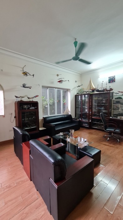 Bán nhà Đê La Thành - diện tích 110m2 4 tầng - Đất vàng giữa lòng Hà Nội - giá 18 tỷ