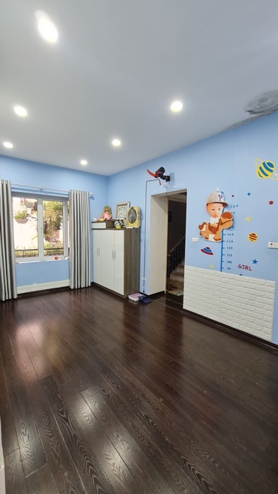 Bán nhà Đê La Thành - diện tích 110m2 4 tầng - Đất vàng giữa lòng Hà Nội - giá 18 tỷ