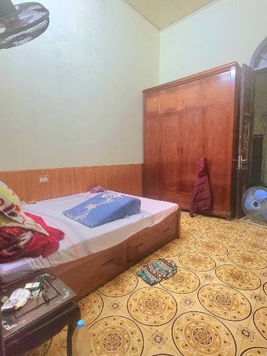 Bán nhà Lĩnh Nam - diện tích 153m2 2 tầng - Ô TÔ TRÁNH - giá 17 tỷ