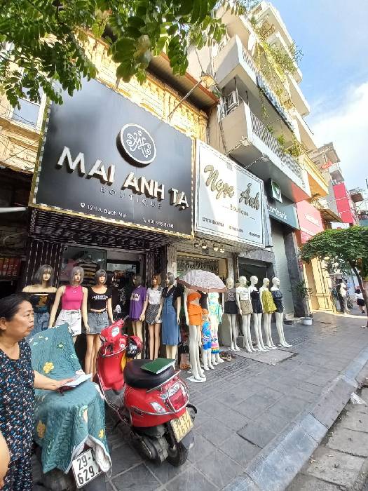 Bán nhà Bạch Mai - diện tích 21m2 1 tầng - MẶT PHỐ TO - VỈA HÈ RỘNG - KINH DOANH SẦM UẤT - giá 8,5 tỷ