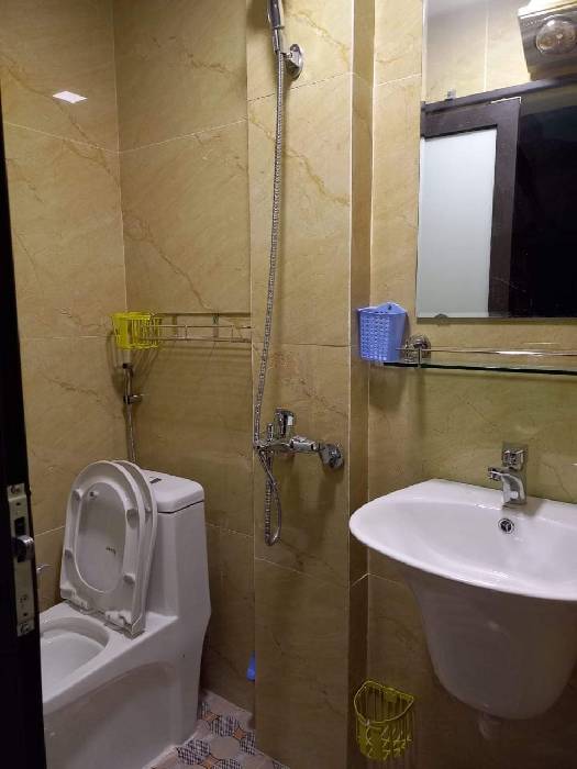 Bán nhà Đê Tô Hoàng - diện tích 50m2 4 tầng - gần đường ô tô đỗ - giá 12,2 tỷ