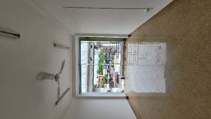 Bán nhà Nguyễn Trãi - diện tích 31m2 6 tầng - Mặt phố kinh doanh ngày đêm - giá 23,5 tỷ