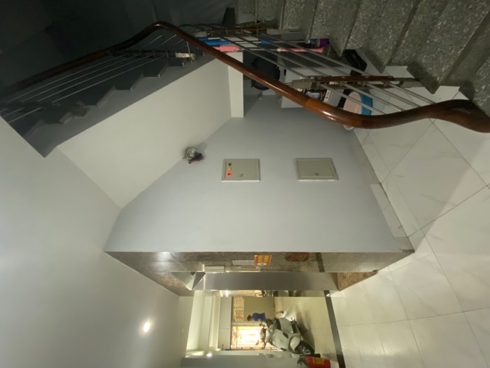 Bán nhà Dương Văn Bé - diện tích 112m2 6 tầng - Ô TÔ ĐỖ - giá 20 tỷ