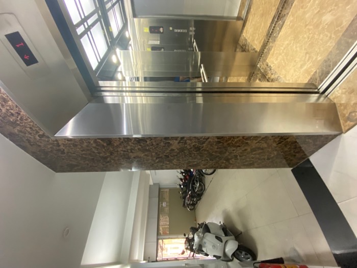 Bán nhà Dương Văn Bé - diện tích 112m2 6 tầng - Ô TÔ ĐỖ - giá 20 tỷ