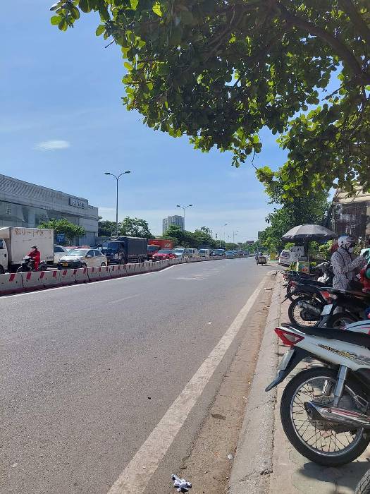 Bán nhà Nguyễn Khoái - diện tích 54m2 1 tầng - Mặt phố sầm uất - giá 8 tỷ