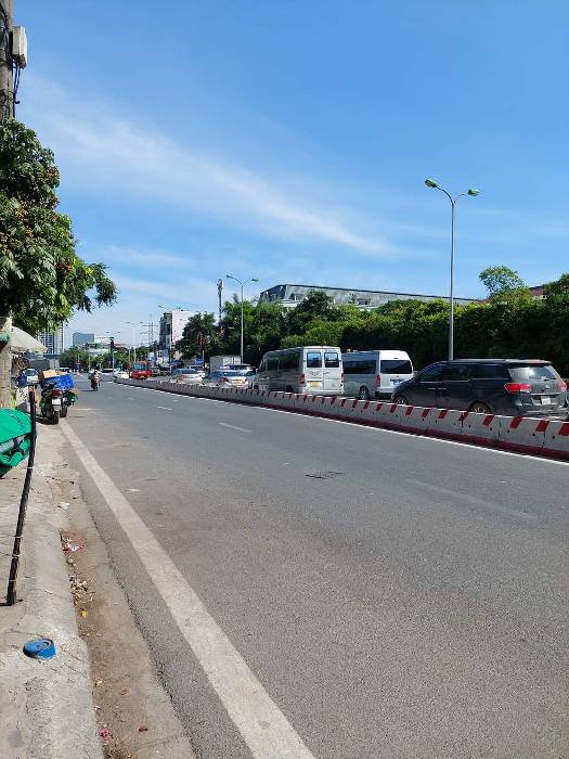 Bán nhà Nguyễn Khoái - diện tích 54m2 1 tầng - Mặt phố sầm uất - giá 8 tỷ