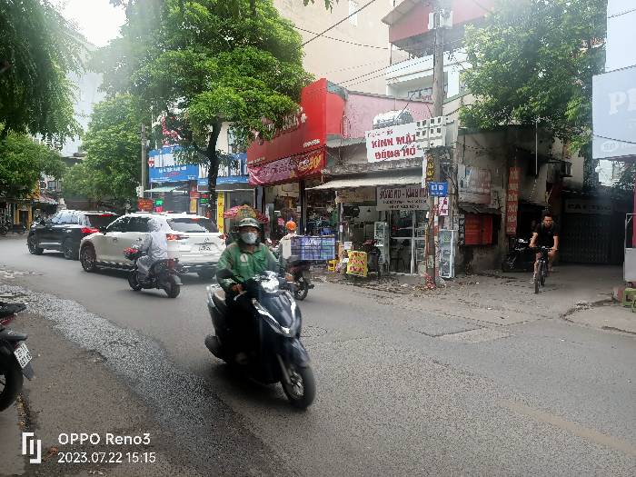 Bán nhà Hoàng Văn Thái - diện tích 30m2 2 tầng - Mặt phố chính - giá 5,2 tỷ