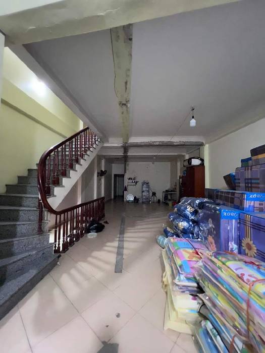 Bán nhà Ngọc Hồi - diện tích 136m2 4 tầng - Mặt tiền rộng hiếm - giá 24 tỷ