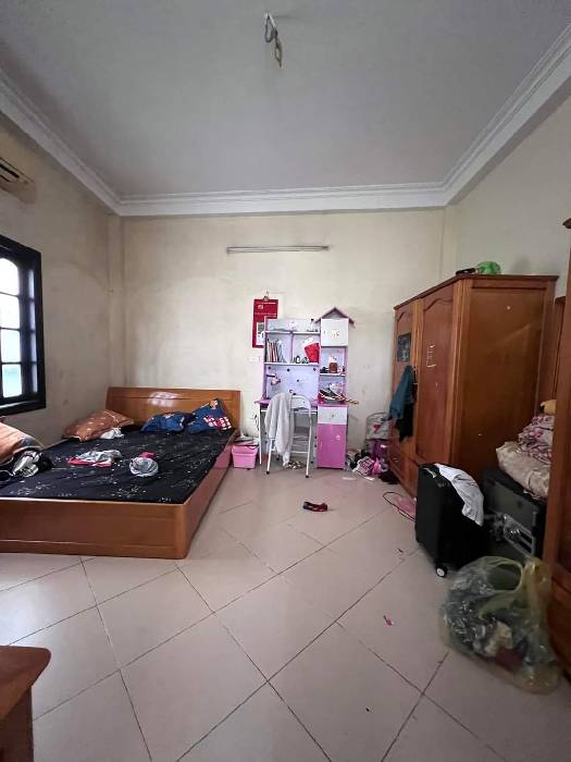 Bán nhà Ngọc Hồi - diện tích 136m2 4 tầng - Mặt tiền rộng hiếm - giá 24 tỷ