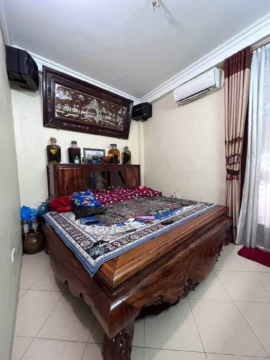 Bán nhà Ngọc Hồi - diện tích 136m2 4 tầng - Mặt tiền rộng hiếm - giá 24 tỷ