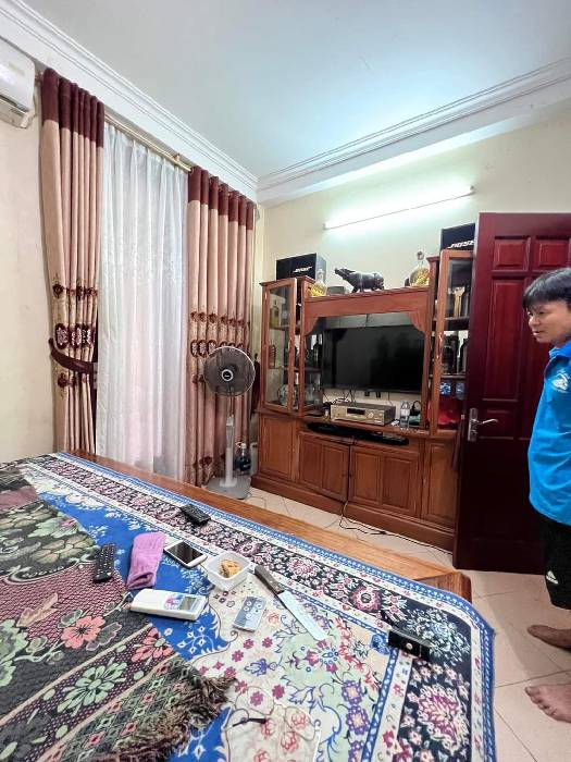 Bán nhà Ngọc Hồi - diện tích 136m2 4 tầng - Mặt tiền rộng hiếm - giá 24 tỷ