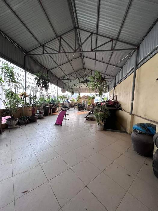 Bán nhà Ngọc Hồi - diện tích 136m2 4 tầng - Mặt tiền rộng hiếm - giá 24 tỷ