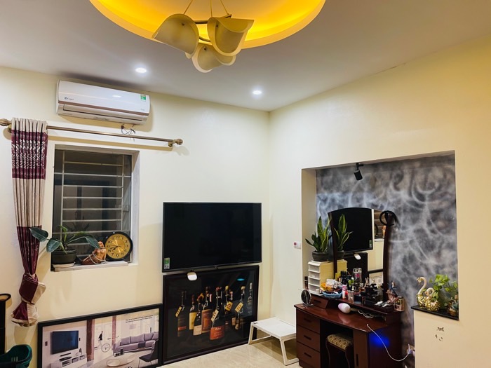 Bán nhà Nguyễn Khoái - diện tích 45m2 3 tầng - Ô TÔ TRÁNH, ĐỖ NGÀY ĐÊM - LÔ GÓC - NHÀ ĐẸP - GIÁ RẺ NHẤT - giá 8,25 tỷ