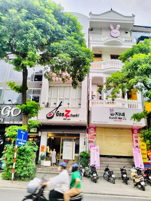 Bán nhà Nguyễn Chí Thanh - diện tích 37.6m2 4 tầng - Mặt phố VIP - giá 13,2 tỷ