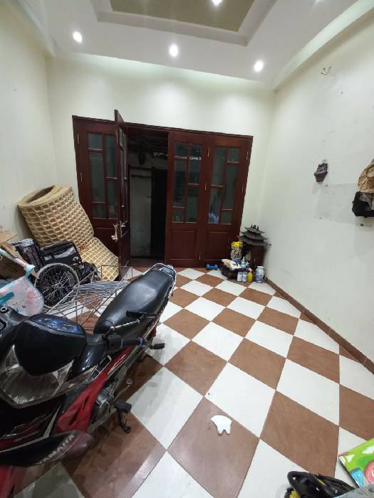 Bán nhà Hồng Mai - diện tích 26m2 6 tầng - Ô TÔ 5M - DÂN XÂY - NHÀ ĐẸP - giá 9,5 tỷ