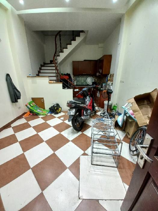 Bán nhà Hồng Mai - diện tích 26m2 6 tầng - Ô TÔ 5M - DÂN XÂY - NHÀ ĐẸP - giá 9,5 tỷ