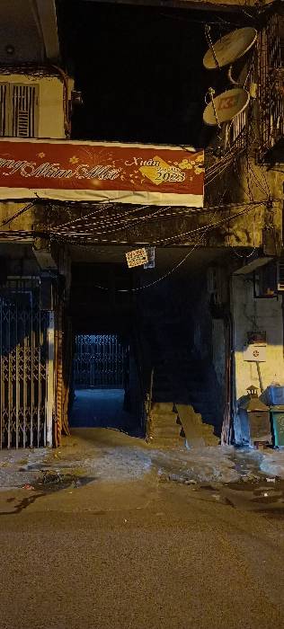 Bán nhà Trần Quý Cáp - diện tích 41m2 6 tầng - Cách mặt phố 20m - giá 7,5 tỷ