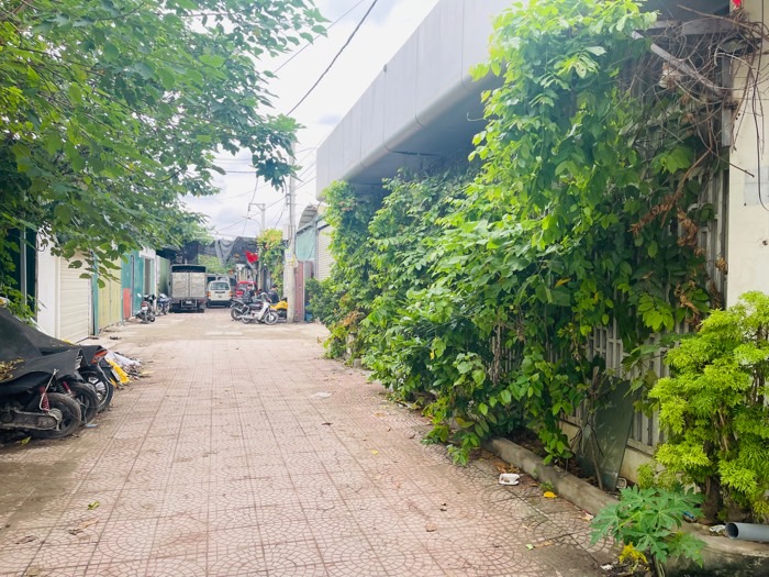 Bán nhà Trần Điền - diện tích 108m2 1 tầng - Ô TÔ TRÁNH - giá 5,8 tỷ