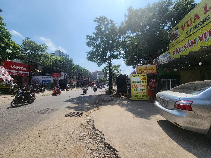 Bán nhà Lĩnh Nam - diện tích 230m2 1 tầng - Mặt phố - giá 7 tỷ