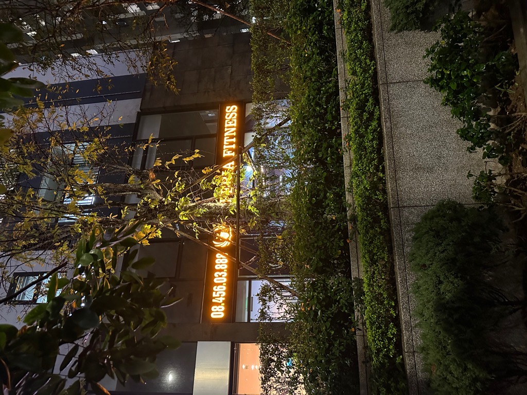 Bán nhà Minh Khai - diện tích 84m2 1 tầng - Lô góc 3 mặt - giá 10 tỷ