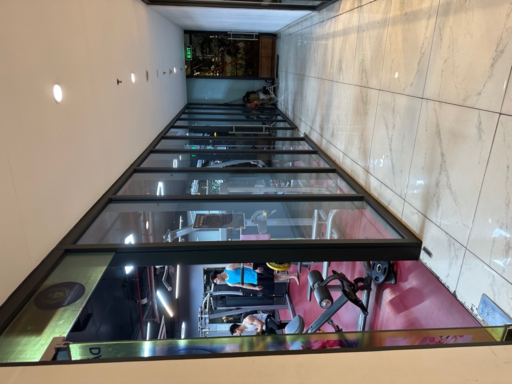 Bán nhà Minh Khai - diện tích 84m2 1 tầng - Lô góc 3 mặt - giá 10 tỷ